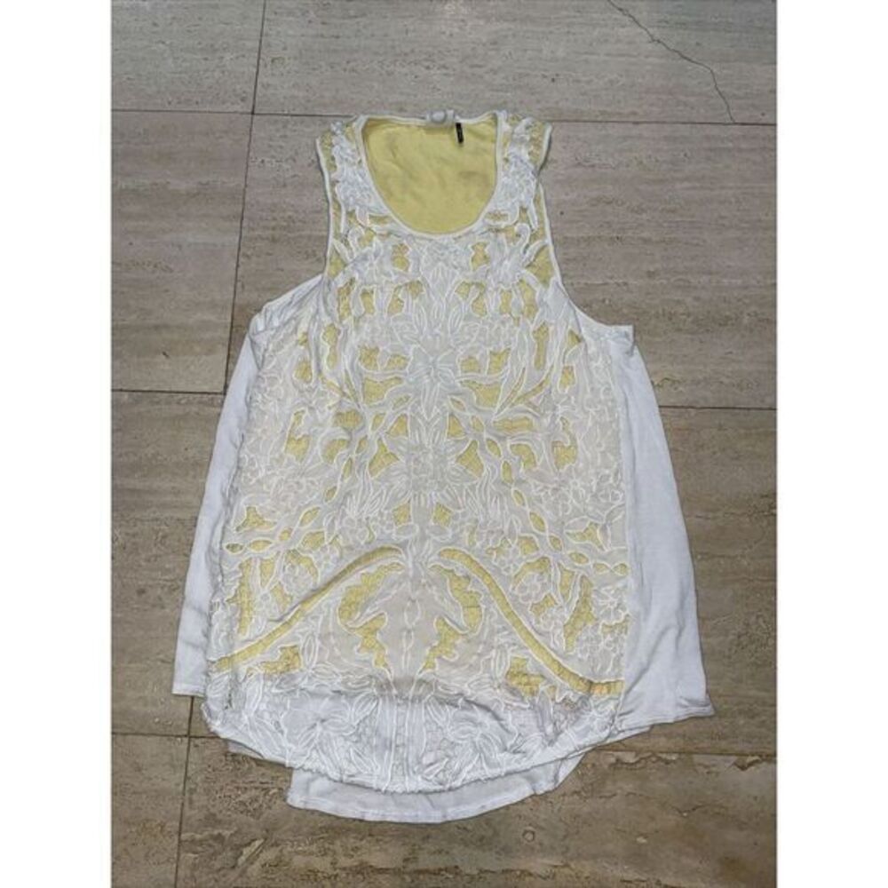 Akemi‎ + Kin Anthropologie filigree lace Sleeveless tank top White Yellow Size S